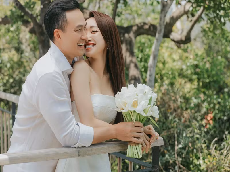 Hồi tháng 5/2021, Chi Bảo tuyên bố giải nghệ để tập trung cho con đường kinh doanh và từ thiện.