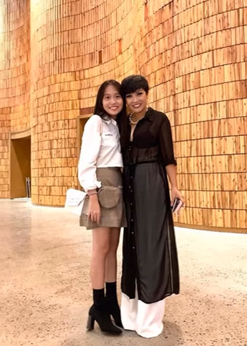 Phương Thanh chia sẻ, Nghi Phương bộc lộ năng khiếu nghệ thuật từ nhỏ nhưng lại có đam mê kinh doanh giống bố. Ảnh: FB Phương Thanh