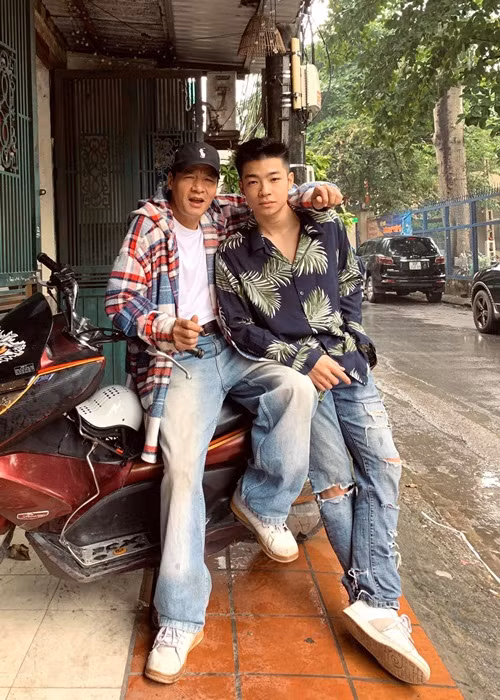 Diễn viên Võ Hoài Nam có 4 người con: 1 trai và 3 gái. Võ Hoài Vũ là con trai đầu lòng của nam diễn viên. Hoài Vũ sinh năm 2000, đang theo học tại khoa diễn viên của trường Đại học Sân khấu Điện ảnh Hà Nội.