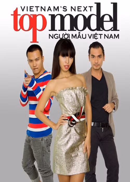 Ngoài làm người mẫu, Hà Anh còn làm đạo diễn catwalk, đạo diễn chương trình thời trang, MC song ngữ. Năm 2010, cô được mời làm giám khảo của cuộc thi Vietnam's Next Top Model mùa thứ nhất. Ảnh: Bee