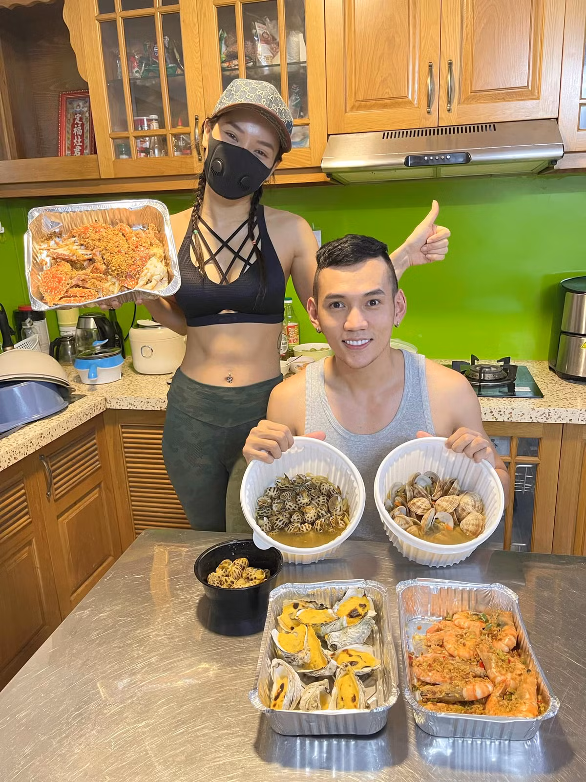 Cặp đôi thay đổi rất nhiều để sửa hết những điều mà người còn lại không thích.