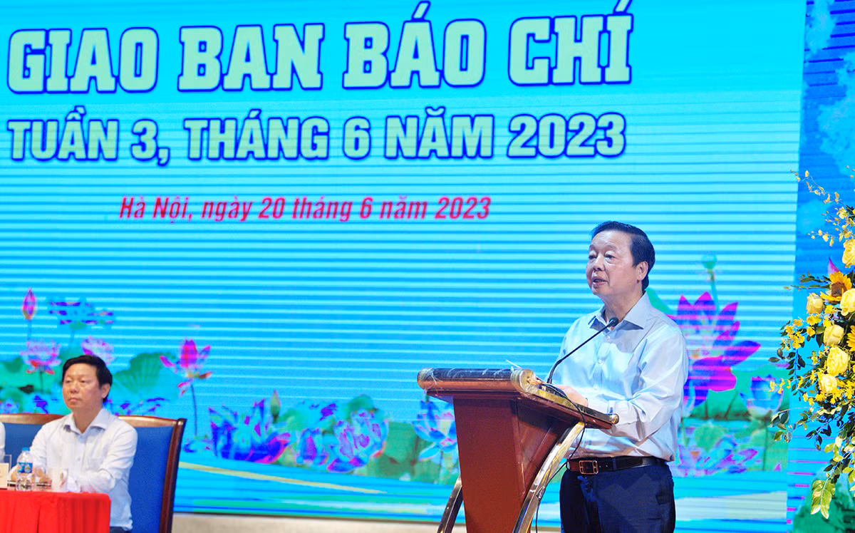 Báo chí thực sự trở thành cầu nối giữa Đảng, Nhà nước với nhân dân - Hình 2 Bao chi thuc su tro thanh cau noi giua Dang, Nha nuoc voi nhan dan-Hinh-2
