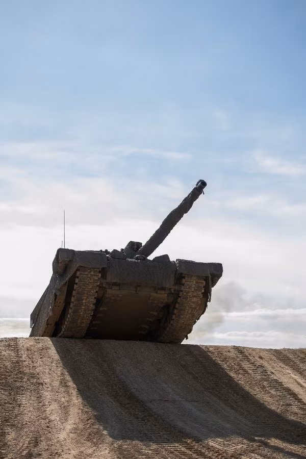 Hay nói cách khác là trang bị cho xe tăng Challenger 2 tính năng tàng hình. Nguồn ảnh: QQ