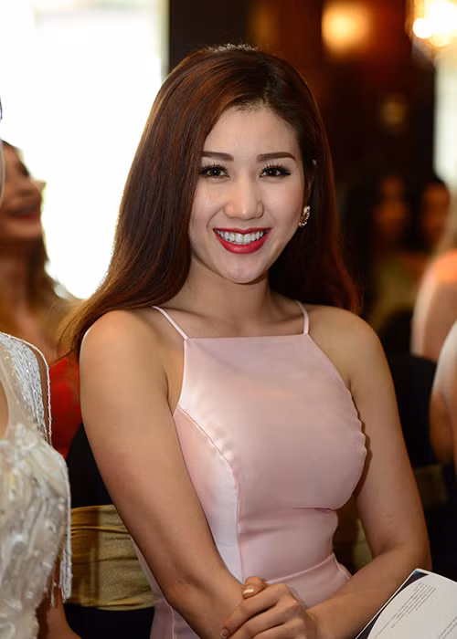 Được biết, Bảo Như mang theo 3 vali gồm trang phục và dụng cụ cần thiết trong 2 tuần tham gia cuộc thi. (Ảnh: FB Miss Intercontinental)