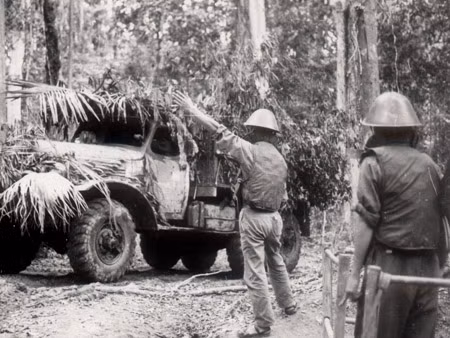 Nhà thơ Phạm Tiến Duật cho biết thêm, bài làm xong cuối năm 1969, nhưng hai dòng đầu tiên thì có trước đó gần hai năm.