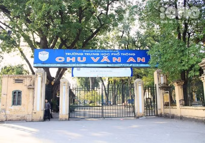 Ngày nay, Chu Văn An trở thành biểu tượng của nền giáo dục nước nhà. Tên ông được đặt cho nhiều con đường, ngôi trường danh tiếng trên mọi miền đất nước.