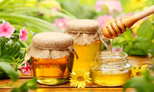 Mật ong làm đẹp da nhưng không phải vùng da nào cũng sử dụng được.