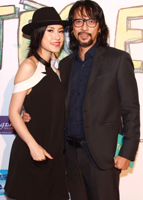 Kathy Uyên ra sao sau mối tình 10 năm với đạo diễn Hollywood? Kathy Uyen ra sao sau moi tinh 10 nam voi dao dien Hollywood?