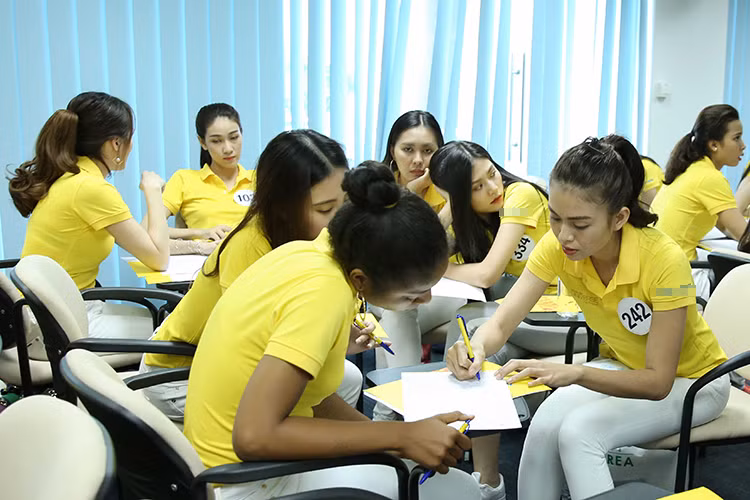 Kỹ năng làm việc nhóm cũng là một thử thách không nhỏ đối với các thí sinh khi phải dung hòa giữa cái tôi cá nhân và tập thể.