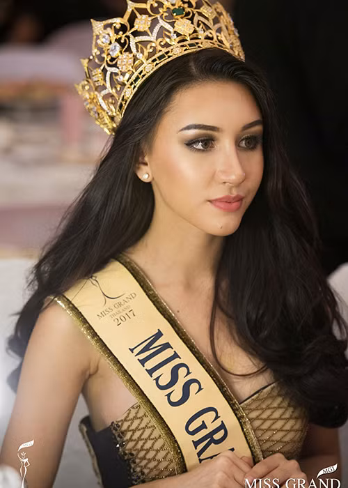 Đại diện Thái Lan còn cho hay cô muốn truyền niềm hy vọng để giúp đỡ những người khác. Ảnh: BTC