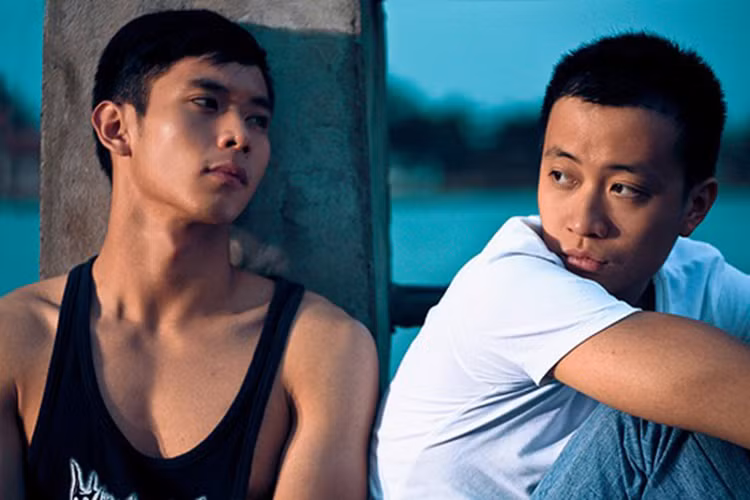 Hồ Vĩnh Khoa bước chân vào làng giải trí Việt trong vai trò người mẫu. Năm 2010, anh quyết định lấn sân ca hát, đóng phim. Tuy nhiên, phải đến khi tham gia bộ phim điện ảnh “Hot boy nổi loạn” của Vũ Ngọc Đãng, Hồ Vĩnh Khoa mới gây chú ý. Ảnh: Vietnamnet