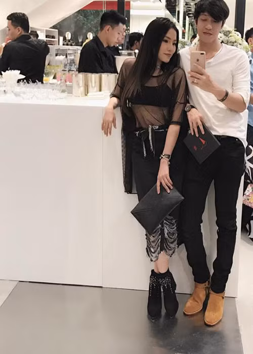 Trước đó, Lý Phương Châu bị tố ngoại tình với Hiền Sến trước khi ly hôn Lâm Vinh Hải. Trước thông tin này Lý Phương Châu đã lên tiếng phủ nhận. Ảnh: FBNV