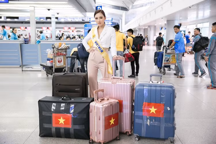 Tân Nữ hoàng Sắc đẹp Toàn cầu 2017 sinh năm 1994, đến từ Hải Phòng. Cô đã tốt nghiệp Đại học Hàng hải Việt Nam.