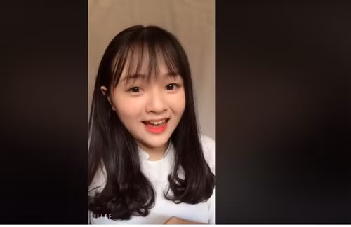 Vẫn là gương mặt bầu bĩnh, nụ cười duyên dễ thương, Thế Trâm đã đốn tim không ít người xem.