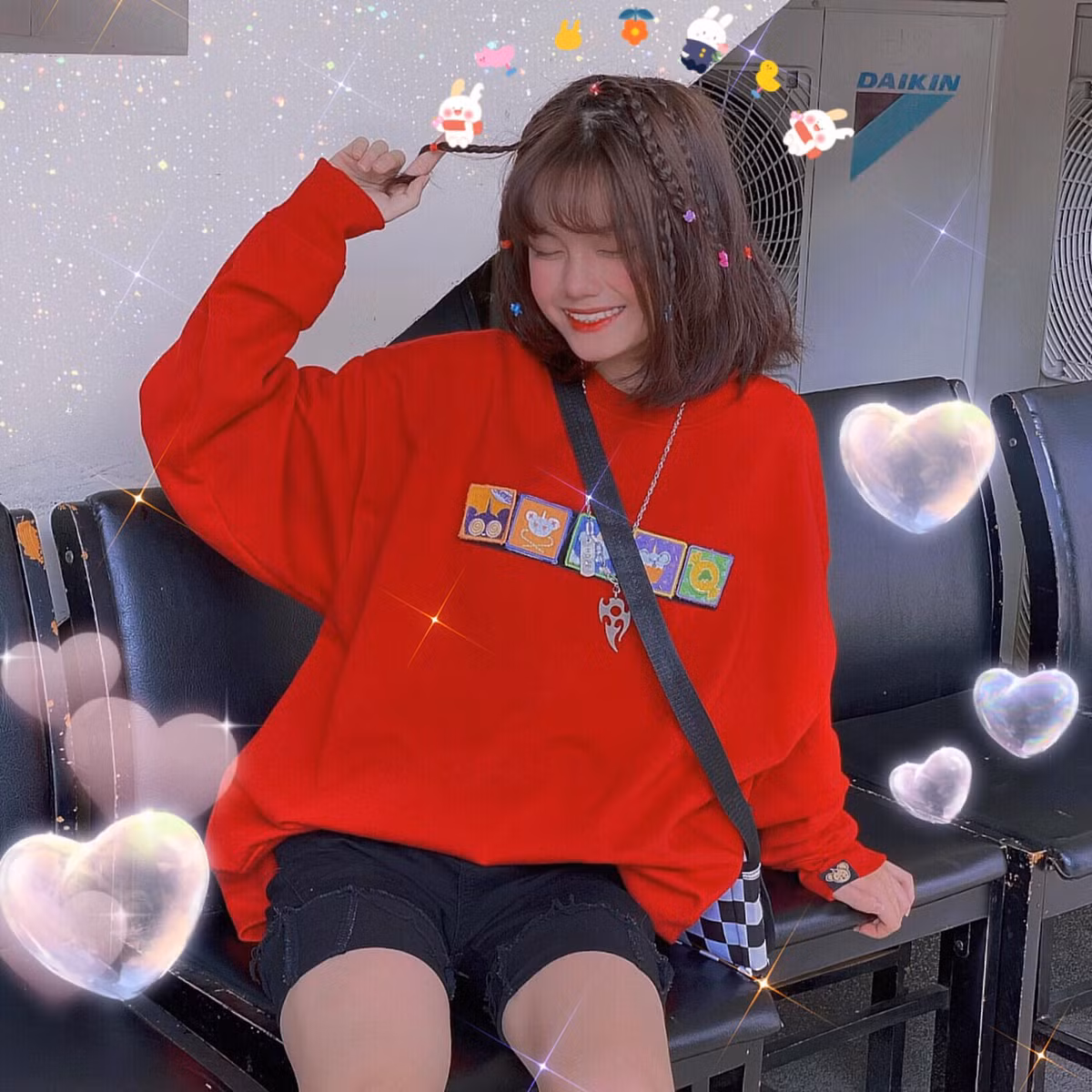 Cô nàng cũng sở hữu vóc dáng rất gì và này nọ.