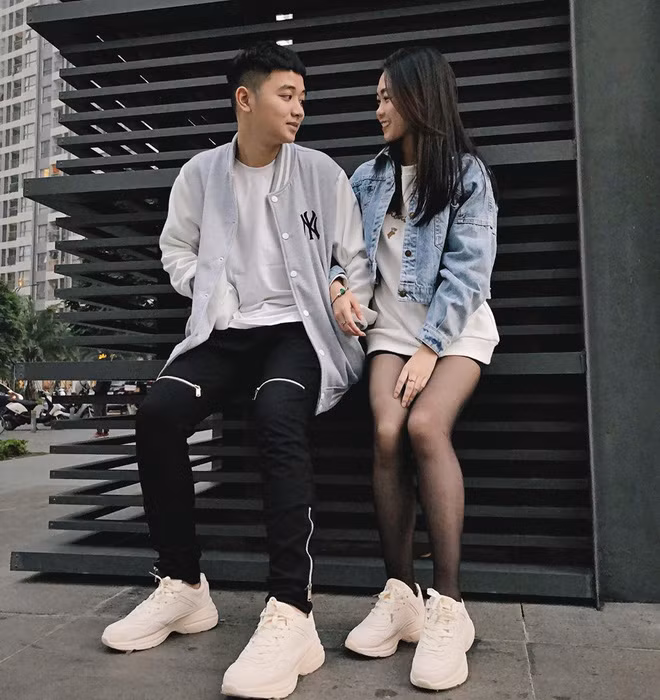 Trong khi Linh Ka liên tục dính đến những ồn ào, Long Hoàng nghiêm túc theo đuổi con đường nghệ thuật chuyên nghiệp thì Long Bi và Chi Bé lại khá im hơi lặng tiếng.