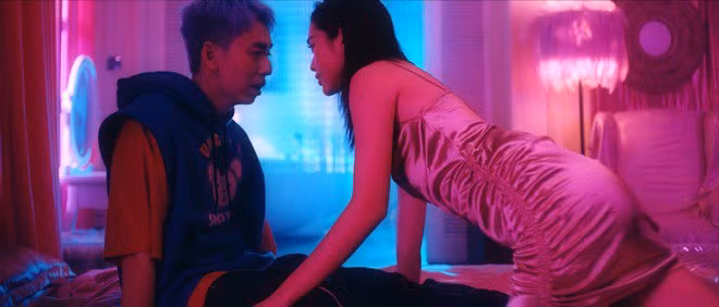 Kết thúc MV Sugar Baby, OSAD quyết định phơi bày mọi sự thật ra ánh sáng.