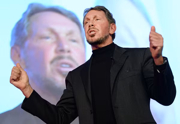 Được cô chú nhận nuôi khi mới 9 tháng tuổi, Larry Ellison chỉ biết mình là con nuôi vào năm 12 tuổi và không bao giờ gặp lại cha ruột. Ông ghi danh vào học ở ĐH Illinois năm 1962 nhưng sau đó bỏ vào năm hai vì mẹ nuôi qua đời. Đến năm 1966 ông tiếp tục theo học ở ĐH Chicago nhưng bỏ sau một học kỳ.