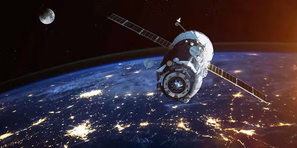 Vào tháng 8/2020, công ty SpaceX của tỷ phú Elon Musk thử nghiệm thành công hệ thống Starlink gồm hàng nghìn vệ tinh nhỏ được phóng hàng loạt lên quỹ đạo tầm thấp của Trái Đất để cung cấp kết nối Internet.