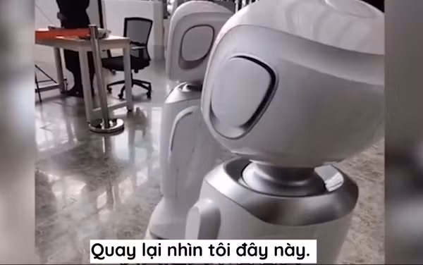 Nhiều người đã đến tận hiện trường để "phỏng vấn" hai nhân vật chính trong đoạn video. Hóa ra chúng đã hết giận nhau từ 3 ngày sau cuộc cãi vã. Wangbao nói: "Chuyện đó từ lâu rồi, không phải bạn bè cãi nhau là chuyện bình thường sao?".
