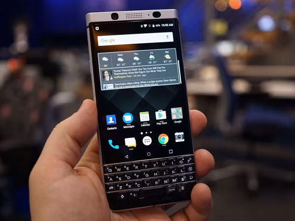 Còn điện thoại Sony giảm trung bình -39,51% trong khoảng thời gian từ tháng 1 đến tháng 12/2020. Sony Xperia XA2 (2018) là mức giảm cao nhất, ở -72,22%.