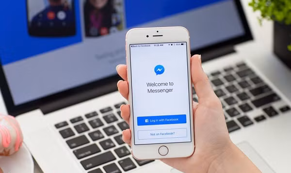 Việc bảo mật trên Messenger có thể dễ dàng giải quyết bằng phương pháp mã hoá đầu cuối. Theo các chuyên gia bảo mật, mã hóa đầu cuối nên là tính năng mặc định trên bất kỳ nền tảng nào vì nó giúp mọi người gọi điện và nhắn tin từ mọi nơi trên thế giới một cách an toàn và riêng tư, tránh khỏi sự theo dõi của kẻ xấu và sự thăm dò của chính phủ.