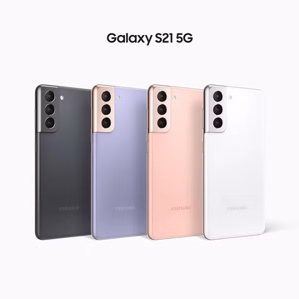 Thông số đồn đoán khác của Galaxy S21 bao gồm chip xử lý Exynos 2100, màn hình 6.2 inch độ phân giải 2.400 x 1.080 pixels, có cụm ba camera 12MP, dung lượng RAM 8GB và bộ nhớ trong 128GB. Viên pin 4.000 mAh sẽ phụ trách cung cấp năng lượng hoạt động cho thiết bị.