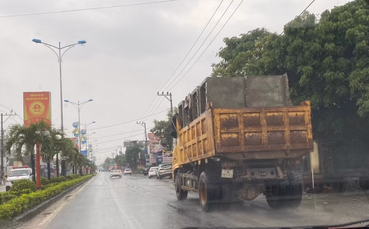 Quang Binh: Xe Howo cua Cty Tien Phong xem thuong tinh mang nguoi dan?-Hinh-5