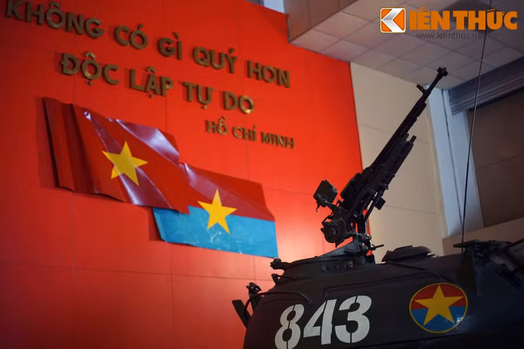 Đây là sự kiện đánh dấu giờ phút thiêng liêng của dân tộc, kết thúc vẻ vang cuộc kháng chiến chống Mỹ, cứu nước.