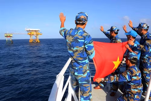 Cach nhan biet, thu doan tinh vi cai cam duong luoi bo phi phap chiem Bien Dong cua Trung Quoc