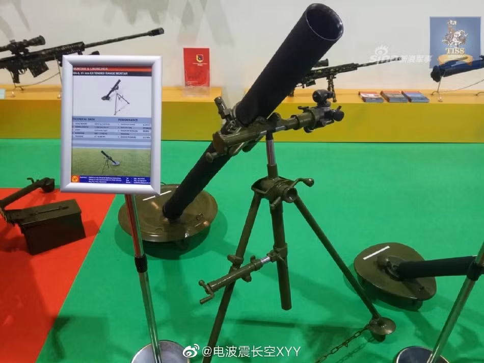 ... Và cối MA-8 cỡ nòng 81mm dành cho lực lượng bộ binh. Nguồn ảnh: Sina.