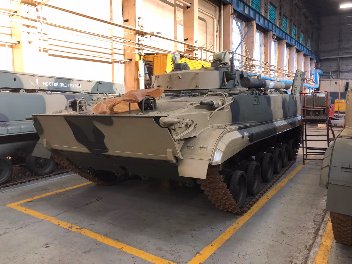 Xe chien dau BMP-3 cang ban cang chay, Viet Nam co nen can nhac?