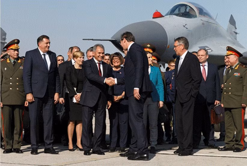 Trong cuộc chiến tranh do khối quân sự NATO phát động nhằm chống lại Serbia vào năm 1999, Nga gần như là nước duy nhất lên tiếng ủng hộ và có động thái hỗ trợ rõ ràng nhất.