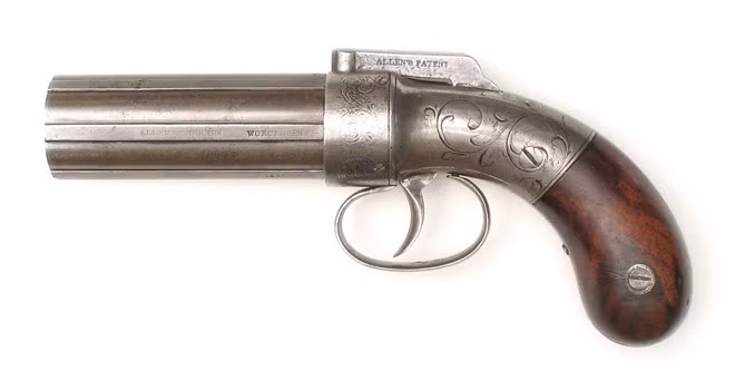 Pepperbox là khẩu súng giống thiết bị để nghiền hạt tiêu thường được sử dụng trong các hộ gia đình. Tuy nhiên, nó là vũ khí có 6 nòng, quay quanh một trục trung tâm. Ra đời trong những năm 1830, đây là loại vũ khí phục vụ dân sự. Tuy nhiên, nhiều sĩ quan trong quân đội ưa thích vũ khí này và tự mua về để sử dụng. Loại súng này nhanh chóng phổ dụng tại Anh, Mỹ và một số khu vực châu Âu.