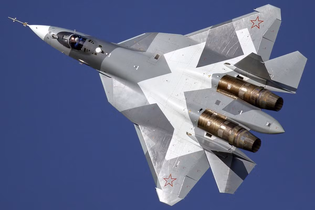 Mặc dù vậy thiết bị tác chiến điện tử dự kiến tích hợp cho tiêm kích tàng hình Su-57 vẫn đang trong tình trạng nghiên cứu, chưa biết đến bao giờ nó mới được chấp nhận đưa vào phục vụ.