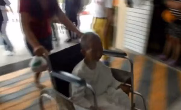 Sau khi ra viện, ni cô vẫn chưa hết bàng hoàng khi nhớ lại cảnh tượng hãi hùng đó. Về phần con trăn, theo thông tin đăng tải, nó được thả về rừng, xa khu vực đền sau khi bị bắt. (Nguồn Regional)