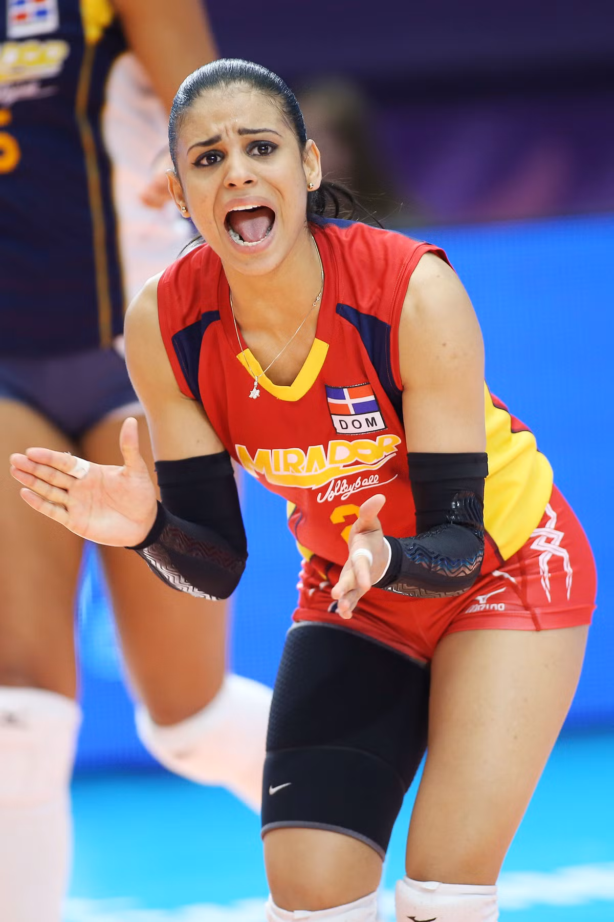 Do là người gốc Mỹ La-tinh nên Maria Fernandez Perez sở hữu nhiều đặc điểm đặc trưng trên cơ thể mà phụ nữ vùng Trung-Nam Mỹ thường có, đó là phần hông, đùi rất nảy nở và săn chắc. .