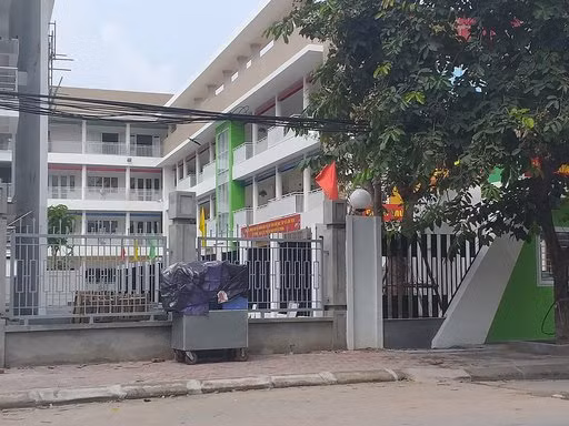 Nhung khoan thu “ung ho” tai truong Mam non Anh Duong: 