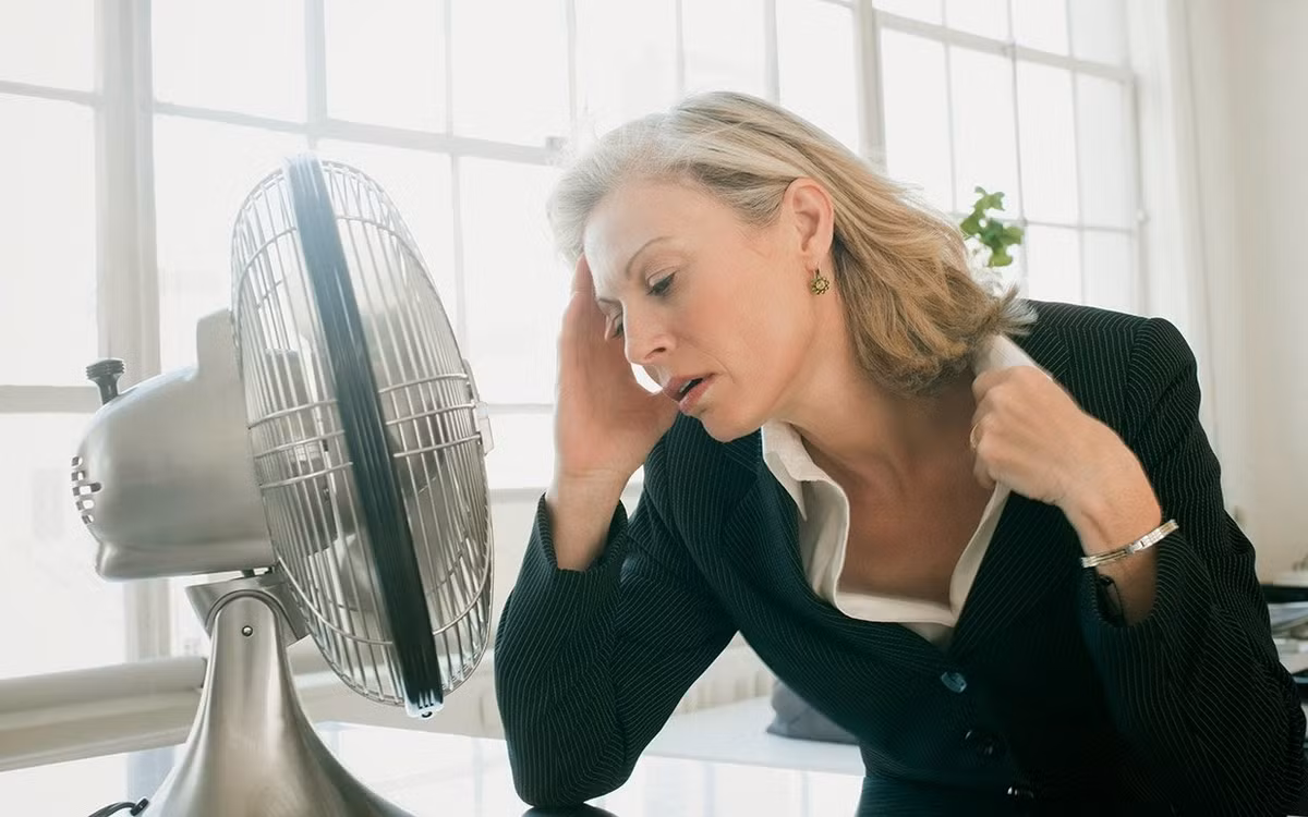 Dấu hiệu của một lối sống không lành mạnh là có thể phát hiện ra các dấu hiệu cho thấy sự cân bằng nội tiết. Thay đổi nội tiết tạo ra sự hỗn loạn trong cơ thể, rõ rệt ở nữ giới hơn nam giới.