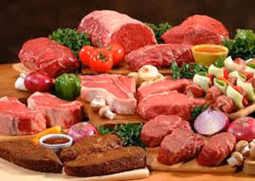 Chọn thịt. Nên chọn khối thịt rắn chắc, có độ đàn hồi, ấn tay vào thấy thịt mềm, có độ dính, màng ngoài thịt khô, không bị nhớt. Không có mùi lạ, mùi ôi thiu hay mùi thuốc kháng sinh.