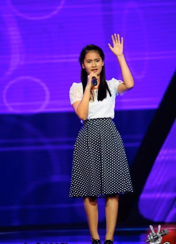 Be ban keo hat cuc hay duoc Ho Quynh Huong tim kiem-Hinh-3