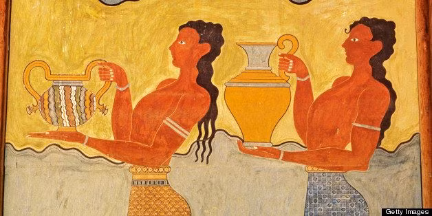 Minoan được đặt theo tên của vua Minos huyền thoại. Người dân nền văn minh này đã xây dựng nhiều công điện, đền đài tráng lệ.