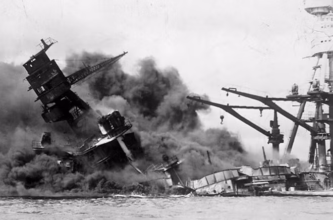 Sau cùng, quan chức Nhật Bản quyết định lựa chọn sáng Chủ Nhật ngày 7/12/1941 là thời điểm diễn ra cuộc tấn công bất ngờ.
