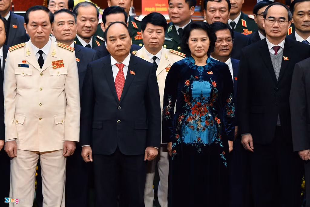 Bà Ngân tại lễ ra mắt Ban chấp hành Trung ương Đảng XII, 28/1/2016.