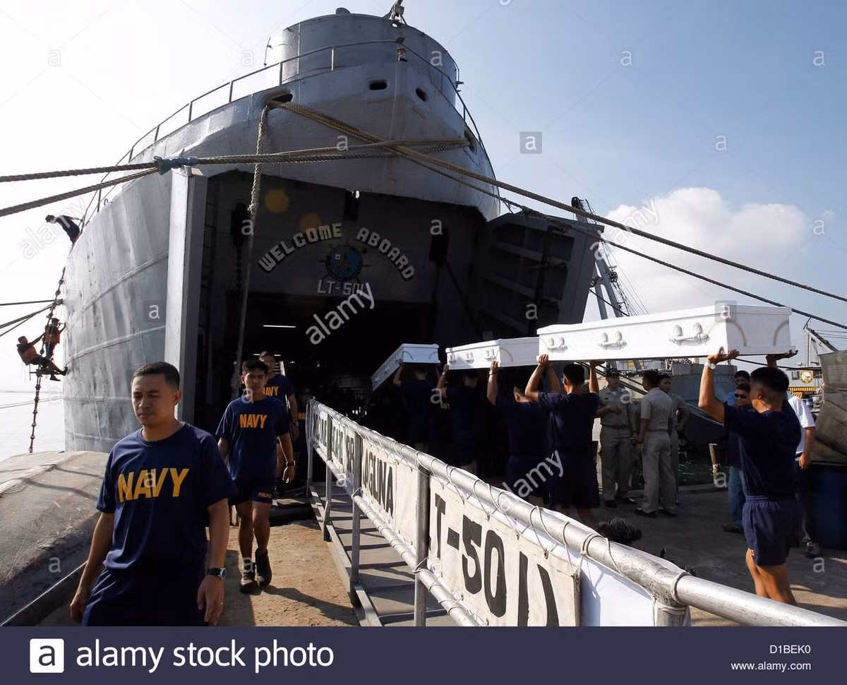 Hai con tàu này được Mỹ đóng từ năm 1944, được coi là lớp tàu đổ bộ cổ nhất thế giới còn hoạt động đến ngày nay. Nguồn ảnh: Alamy