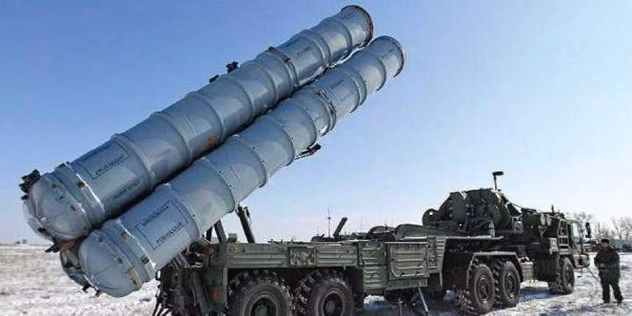Còn nếu như Nga cắt giảm tính năng của S-400 bán cho Ấn Độ thì họ lại đứng trước nguy cơ không bán thêm được vũ khí này nếu nhận những lời chỉ trích về tính năng từ New Delhi.