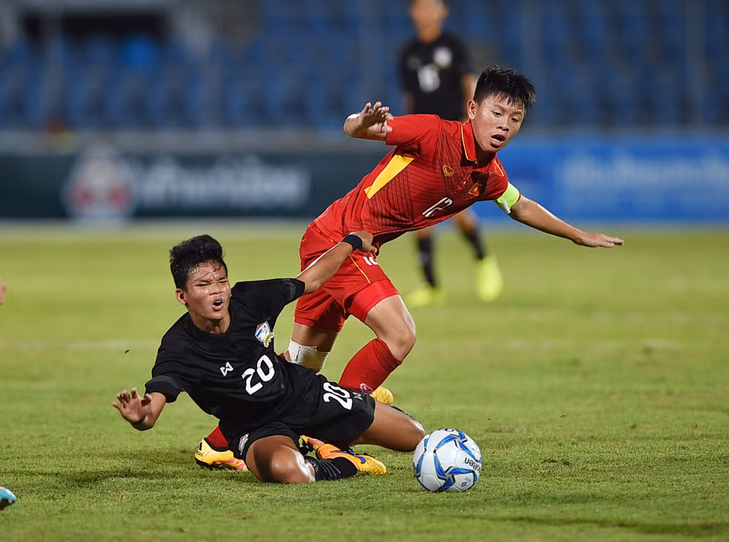 U15 Việt Nam cho thấy nền tảng thể lực không còn thua kém so với Thái Lan, đối thủ lớn nhất của bóng đá nước nhà tại khu vực Đông Nam Á.