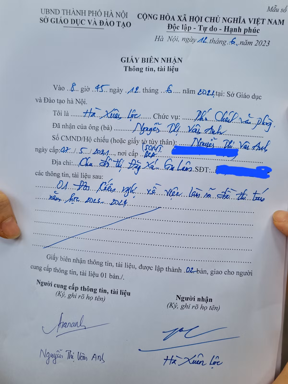 Phụ huynh kéo lên Sở kiến nghị xử lý vụ hiểu nhầm đề thi Toán - Hình 5 Phu huynh keo len So kien nghi xu ly vu hieu nham de thi Toan-Hinh-5