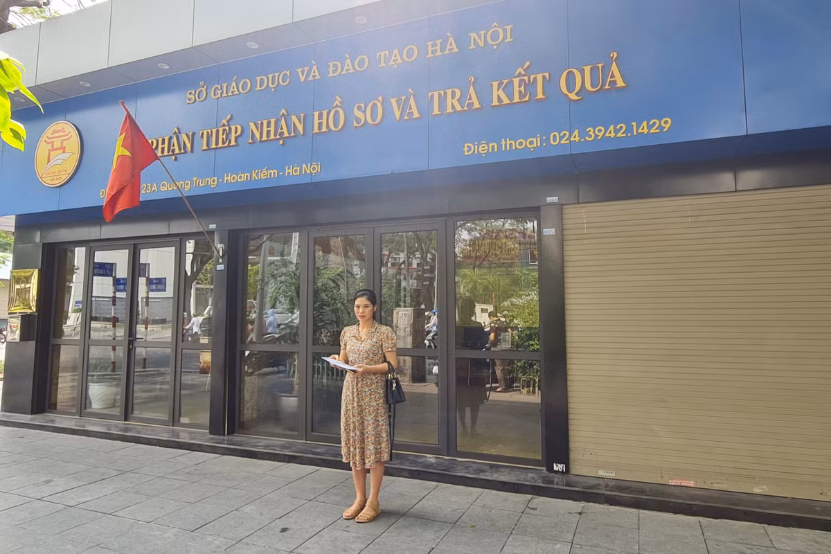 Phụ huynh kéo lên Sở kiến nghị xử lý vụ hiểu nhầm đề thi Toán - Hình 2 Phu huynh keo len So kien nghi xu ly vu hieu nham de thi Toan-Hinh-2