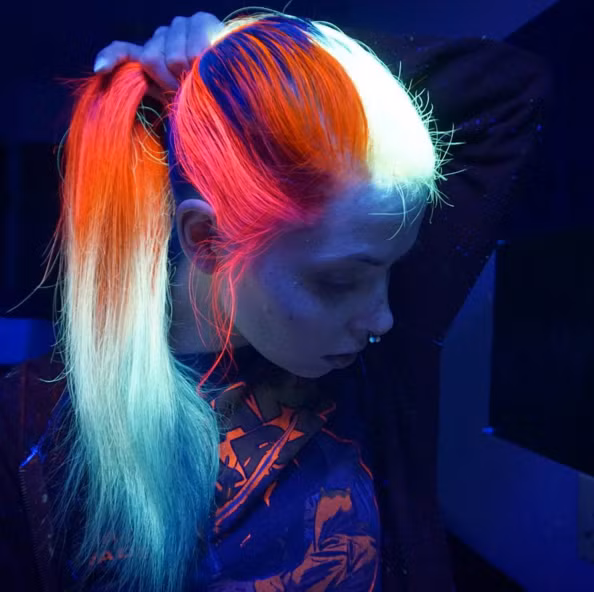 Trong đó nổi tiếng nhất là sản phẩm mang tên High Voltage Classic Cream Formula Hair Color của thương hiệu Manic Panic, New York. Ảnh: Instagram Rainbow_megz.